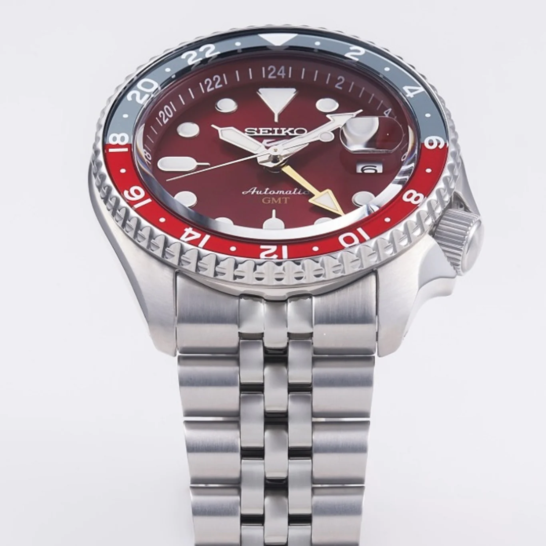 Seiko 5 Sports Thong Sia Limited Edition Red Dial Silver Steel Strap Watch For Men - SSK031K1