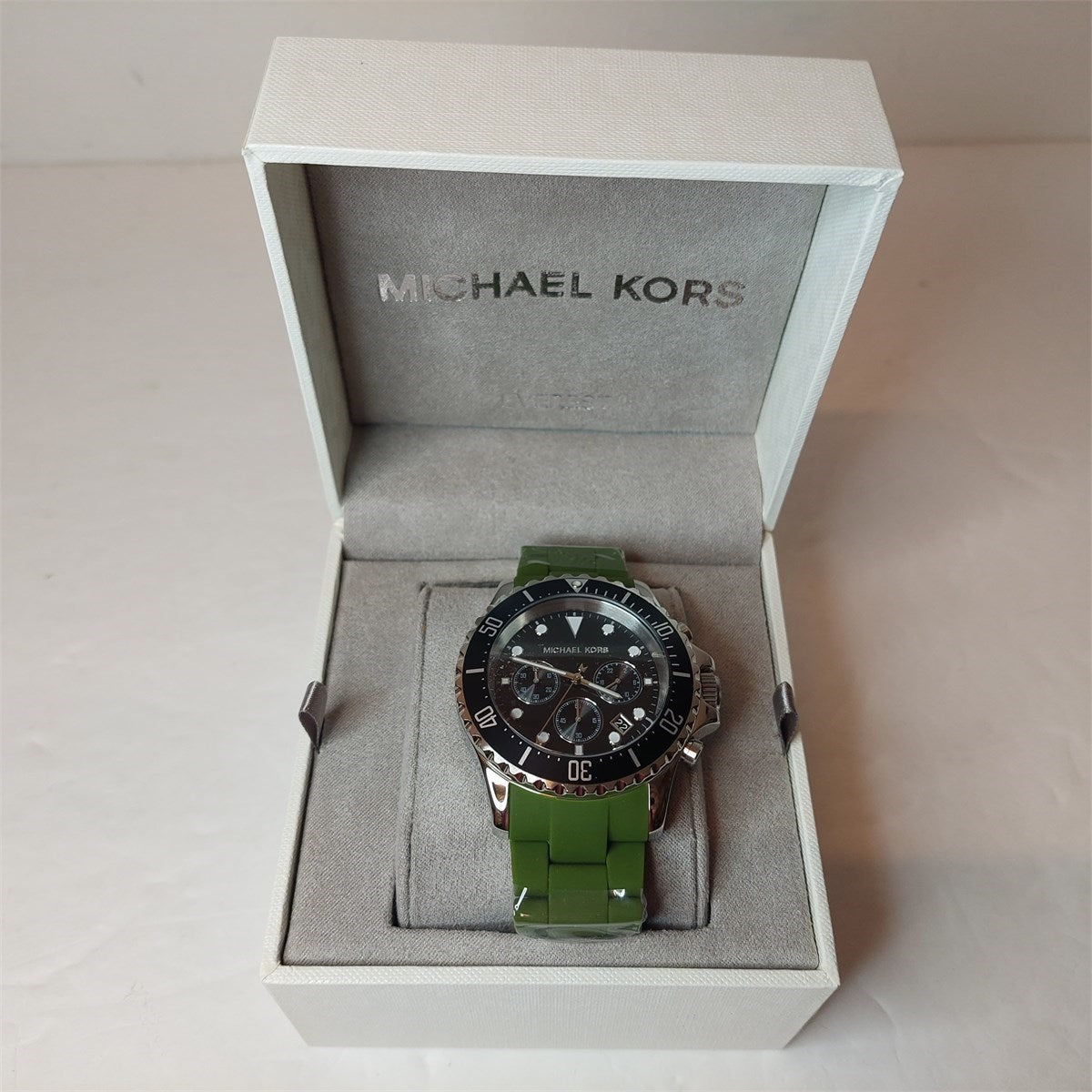 Michael Kors Everest Chronograph Black Dial Green Silicone Strap Watch For Men - MK8981