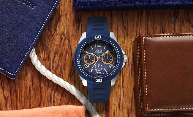 Guess Trade Blue Dial Blue Silicone Strap Watch for Men - W0967G2