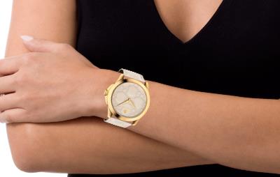 Gucci G Timeless Quartz White Dial White Leather Strap Watch For Women - YA1264033A