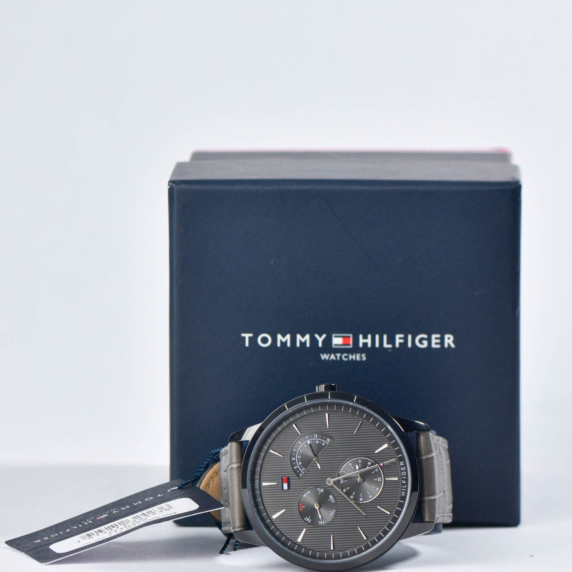 Tommy Hilfiger Brad Chronograph Quartz Grey Dial Grey Leather Strap Watch For Men - 1710388