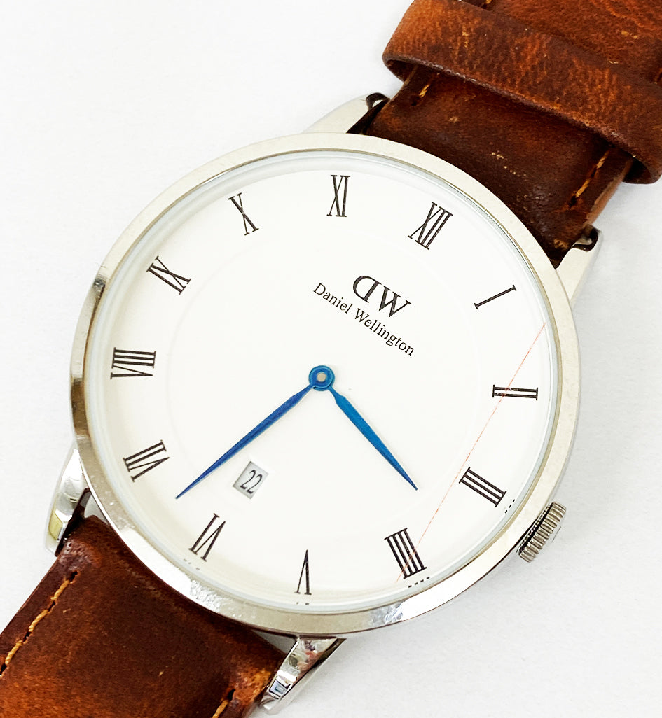 Daniel Wellington Dapper St Mawes White Dial Brown Leather Strap Watch For Men - DW00100087