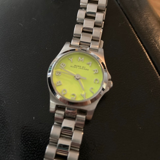 Marc Jacobs Henry Neon Yellow Dial Silver Stainless Steel Strap Watch for Women - MBM3201