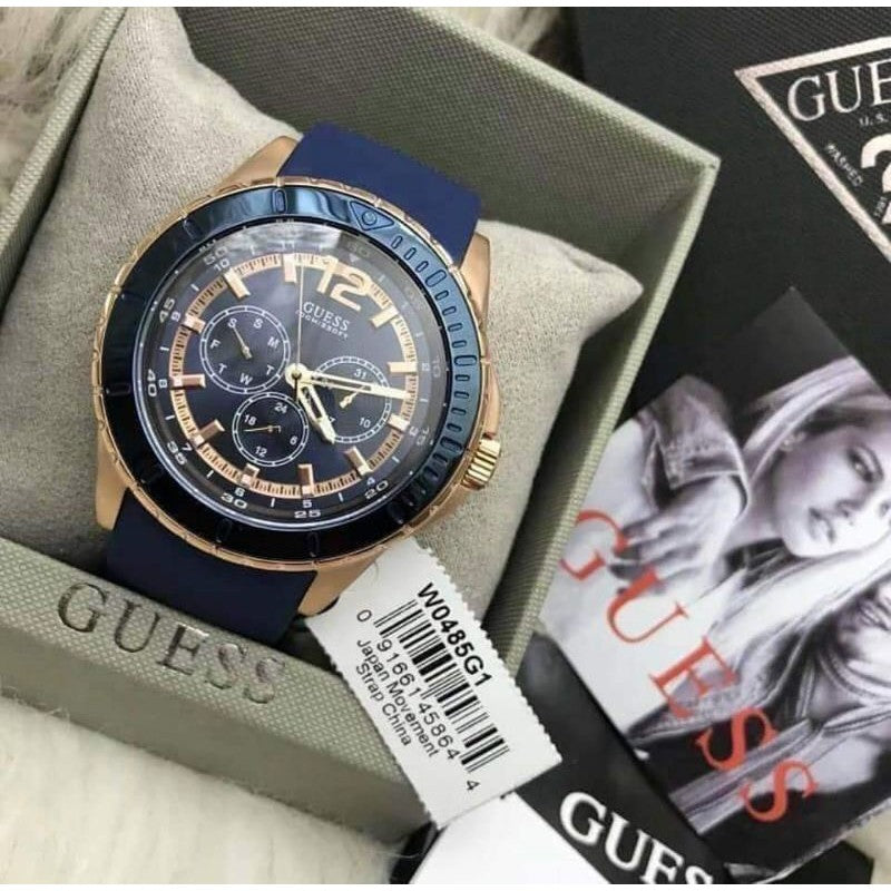 Guess Maverick Blue Dial Blue Rubber Strap Watch for Men - W0485G1