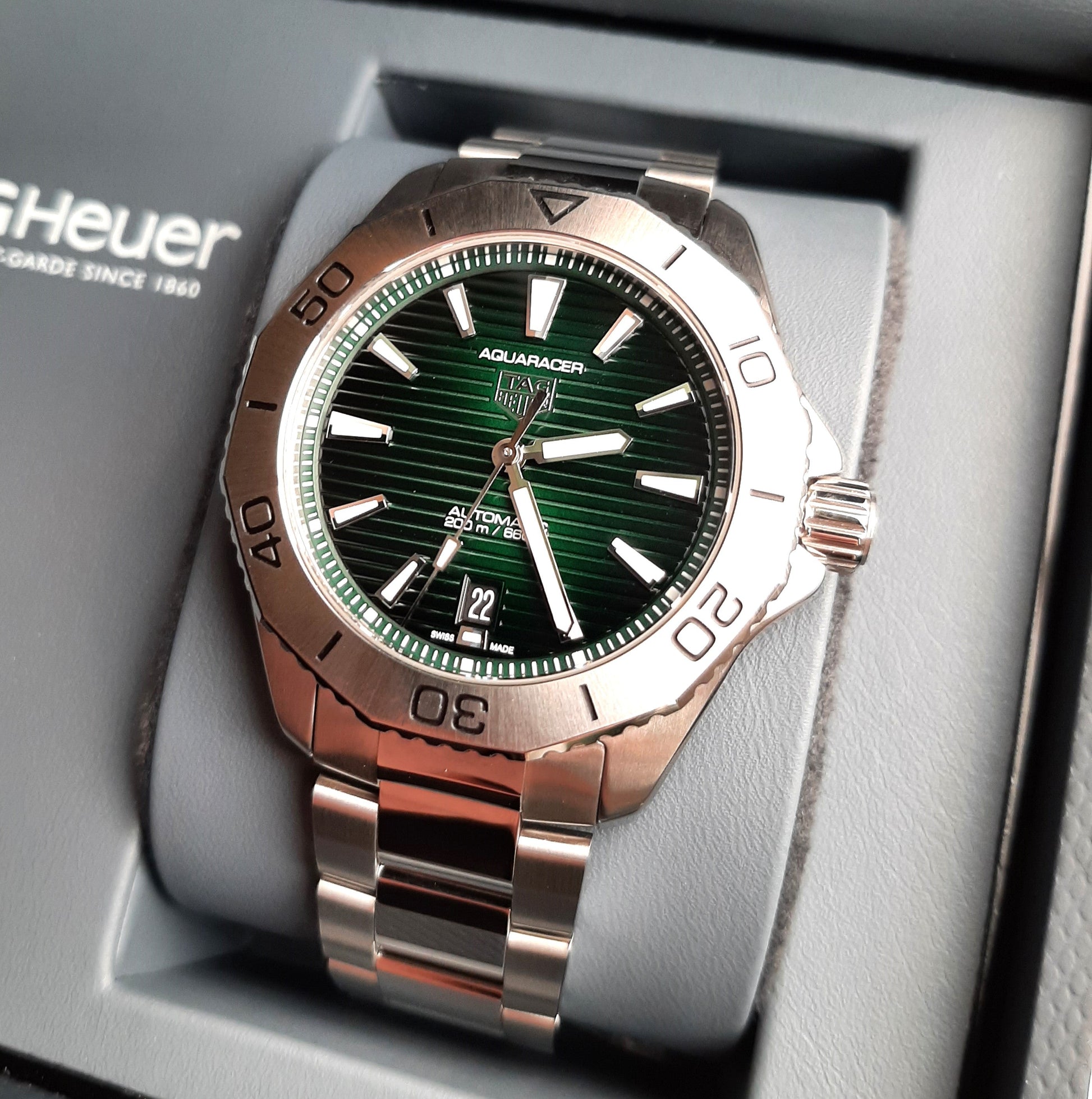 Tag Heuer Aquaracer Professional 200 Automatic Green Dial Silver Steel Strap Watch for Men - WBP2115.BA0627