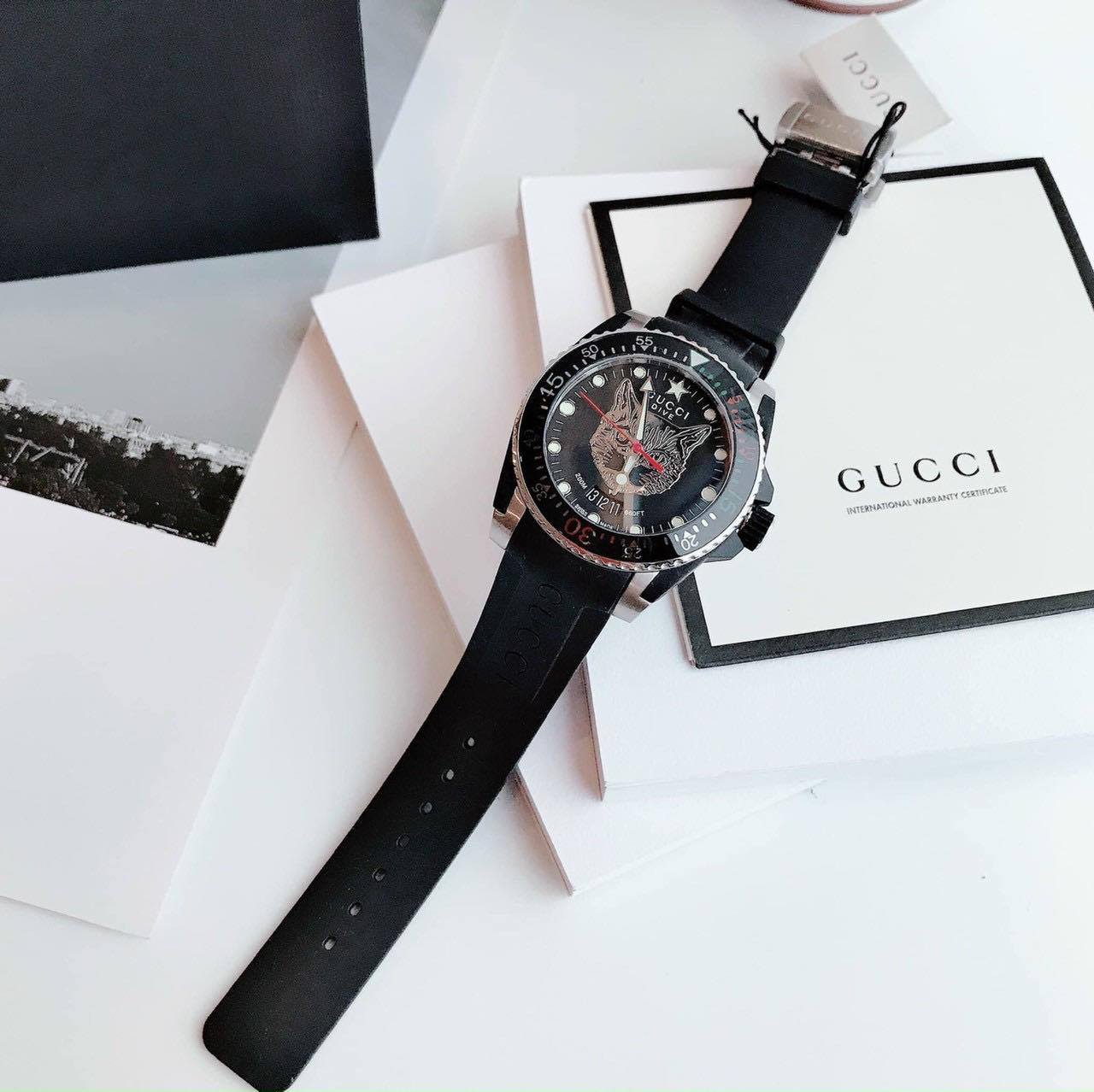 Gucci Dive Feline Quartz Black Dial Black Rubber Strap Watch For Men - YA136320