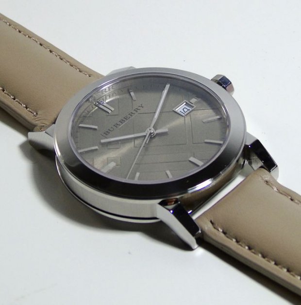 Burberry The City Silver Dial Beige Leather Strap Unisex Watch - BU9010