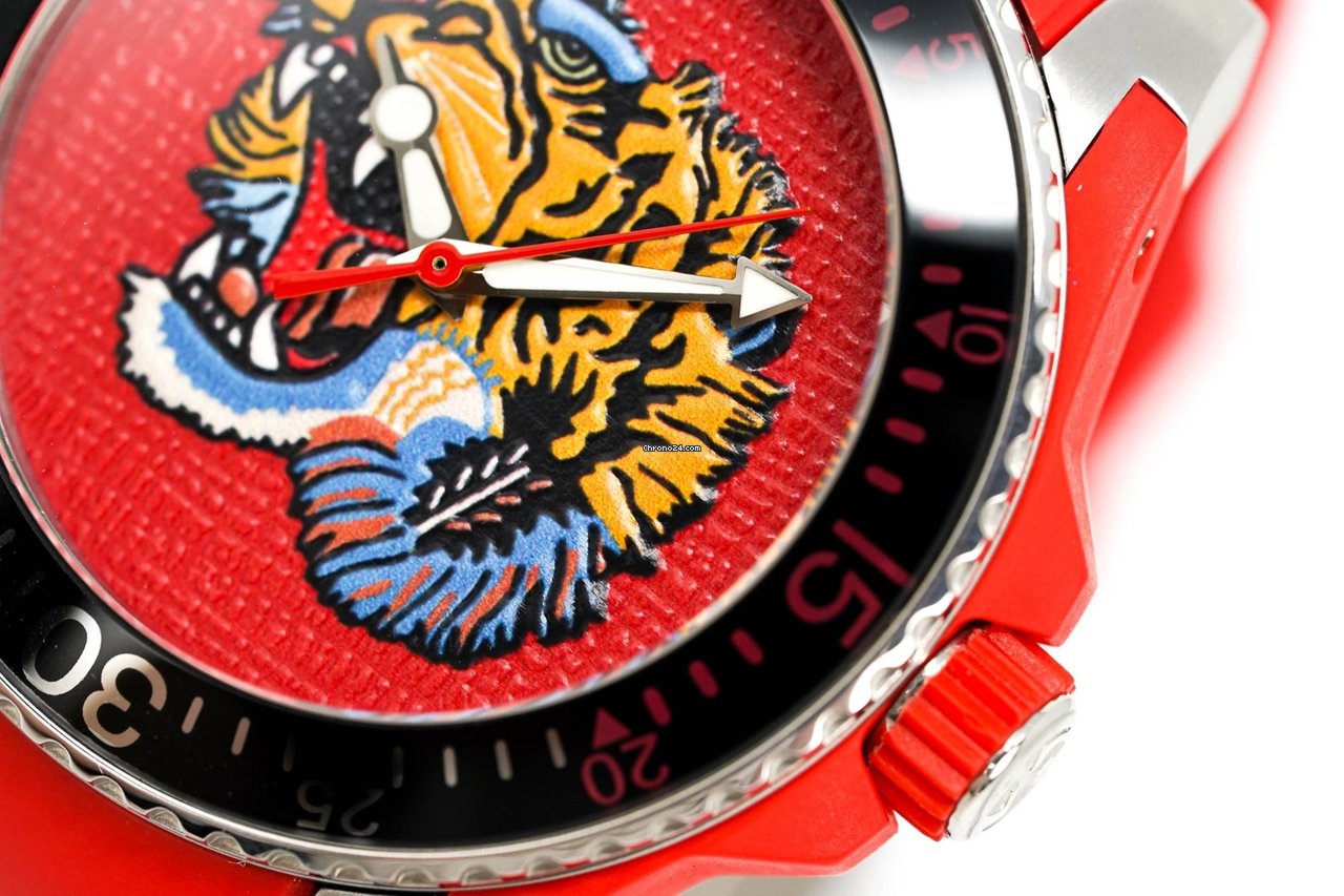 Gucci Dive Red Dial Red Emroidered Tiger Rubber Watch For Men - YA136315