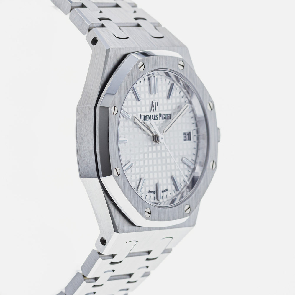 Audemars Piguet Royal Oak Automatic White Dial Silver Steel Strap Watch for Women - 77350ST.OO.1261ST.01