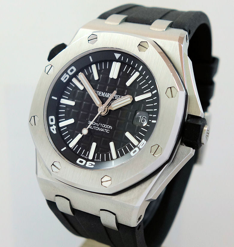 Audemars Piguet Royal Oak Offshore Diver Black Dial Black Rubber Strap Watch for Men - 15710ST.OO.A002CA.01