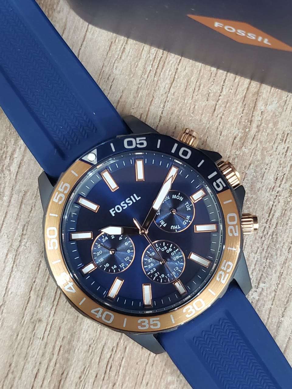 Fossil Bannon Multifunction Blue Dial Blue Silicone Strap Watch for Men - BQ2498