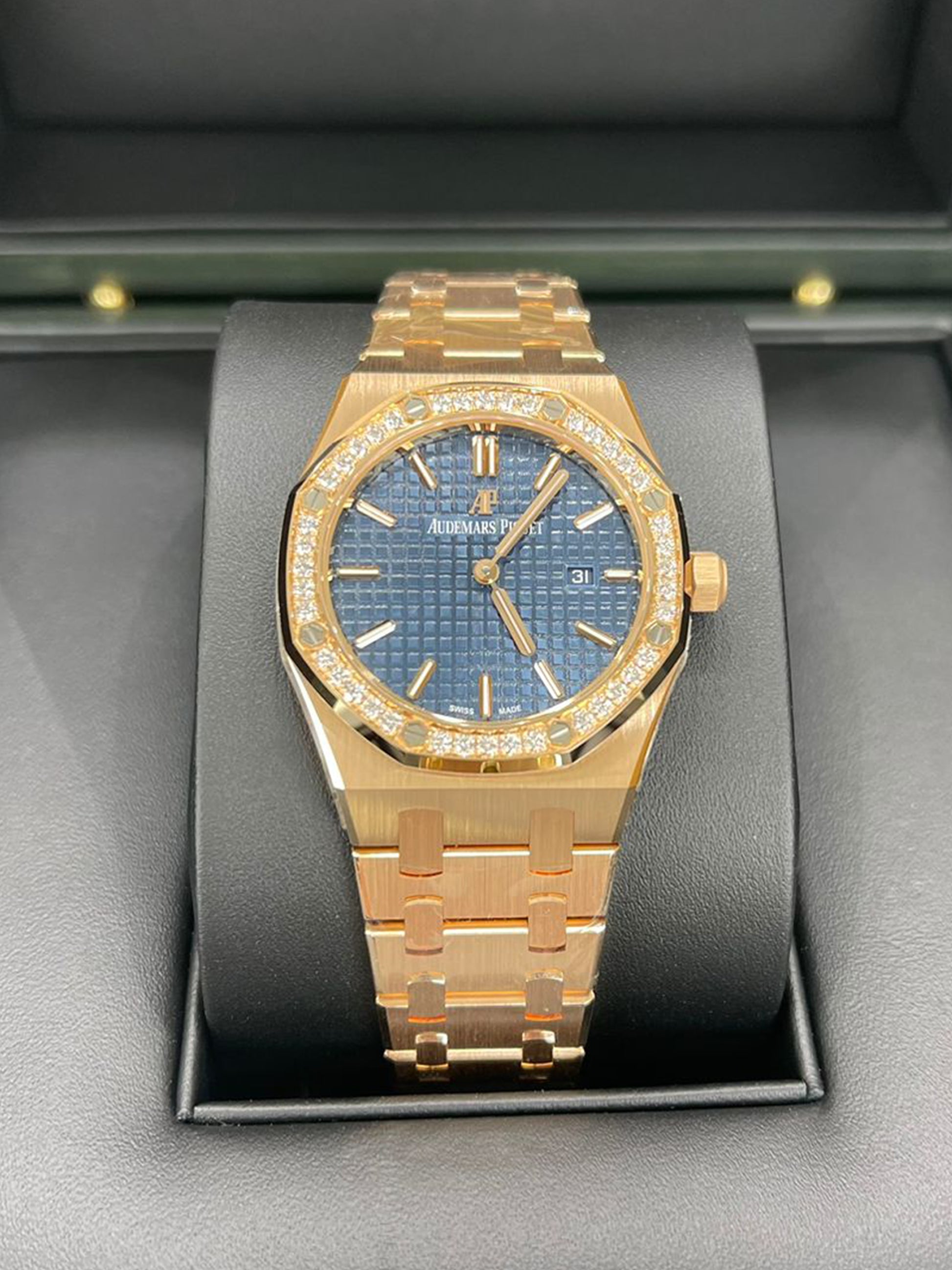 Audemars Piguet Royal Oak Quartz Diamonds Blue Dial Rose Gold Steel Strap Watch for Women - 67651OR.ZZ.1261OR.02