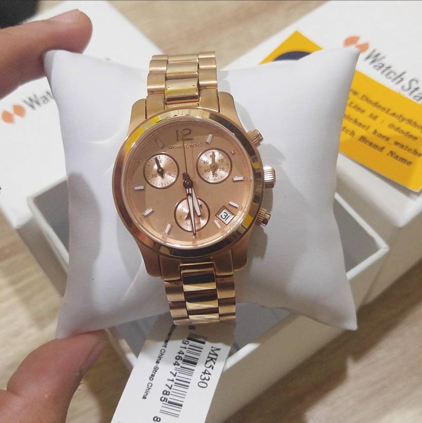 Michael Kors Runway Chronograph Rose Gold Dial Rose Gold Steel Strap Watch for Women - MK5430