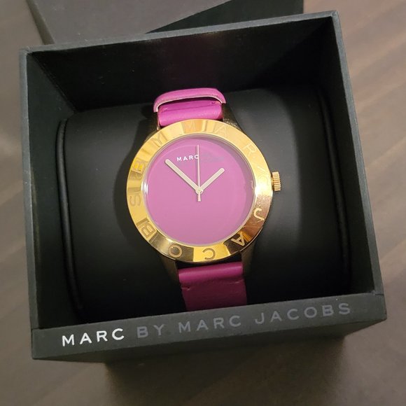 Marc Jacobs Blade Purple Dial Purple Leather Strap Watch for Women - MBM1203