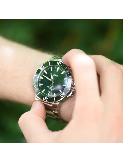 Oris Aquis Date Green Dial Silver Steel Strap Watch for Men - 0173377304157-0782405PEB