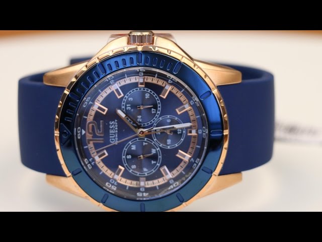 Guess Maverick Blue Dial Blue Rubber Strap Watch for Men - W0485G1