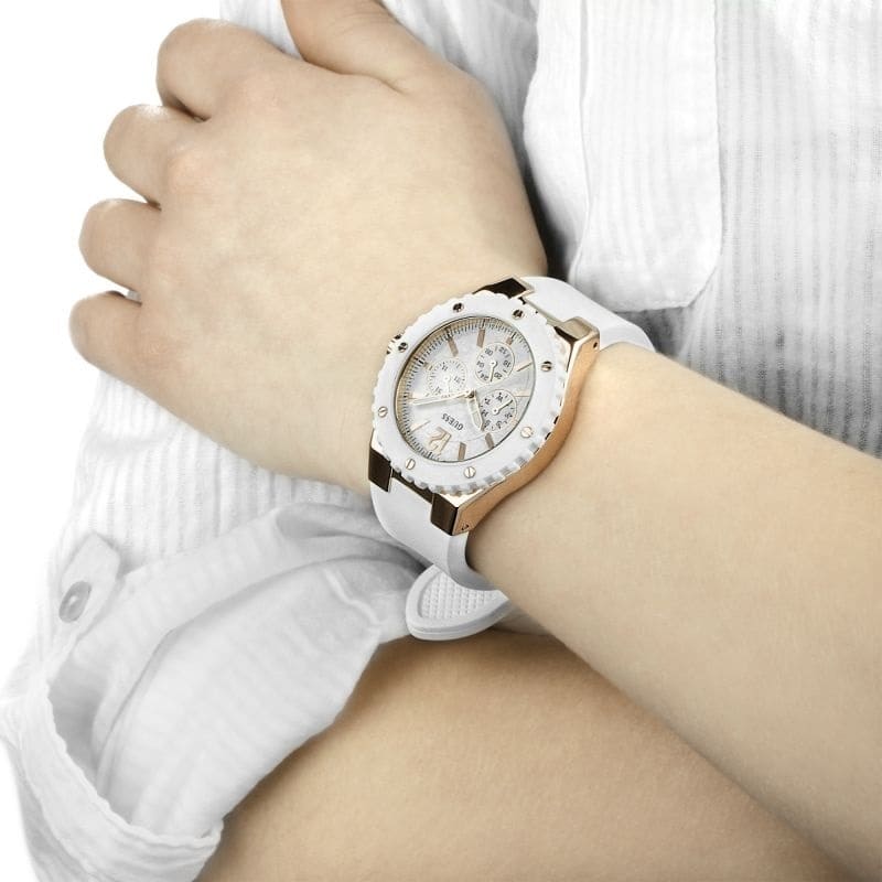 Guess Overdrive Analog White Dial White Rubber Strap Watch for Women - W10614L2